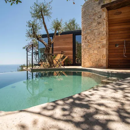 Villa Rizes Sea View Cave *